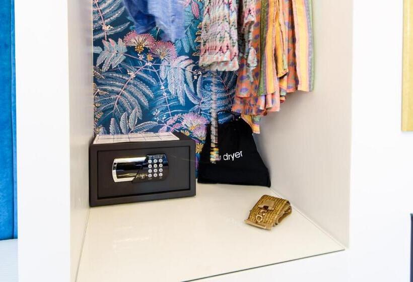 بنسيون Estate4home   Nicholhouse