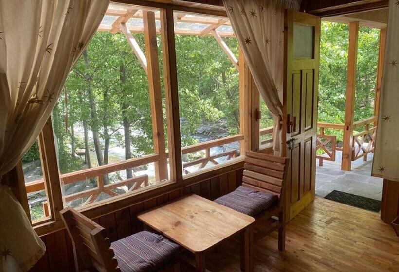 بنسيون Great Escape   Tirthan