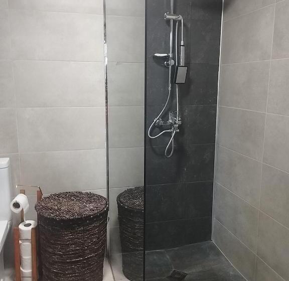 پانسیون Guest House Myoni