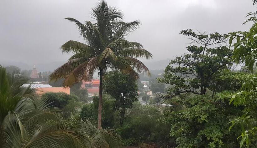 פנסיון Gurukurpa Bhakt Nivas