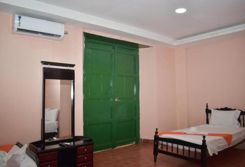 פנסיון Hostal La Momposina