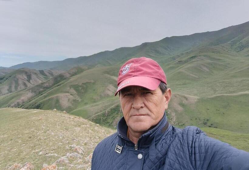 پانسیون Kyzart Guest House