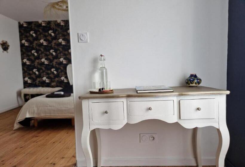 펜션 La Moutonne Des Landes De Lanvaux