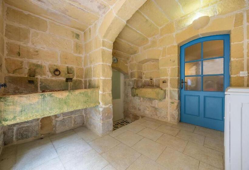 پانسیون Levander Suite 1 At Tan Neputi By Solea