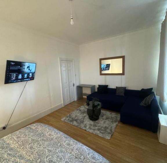 펜션 Master Grove Room