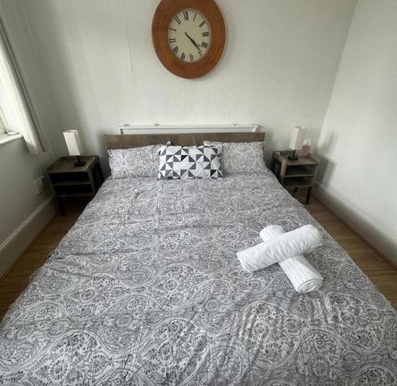 펜션 Master Grove Room