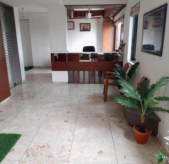 פנסיון Murlidhar Rooms