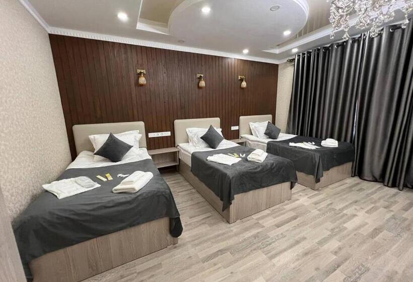 پانسیون Nur Guest House