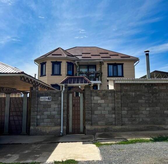 پانسیون Nur Guest House