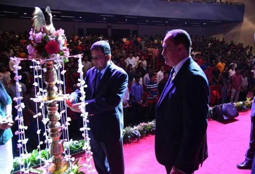 膳宿费 Pine Hottel