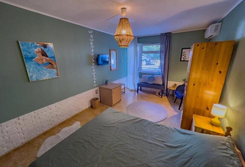 پانسیون South Beach Villa