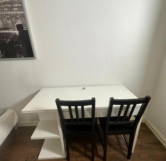 پانسیون The Station Central Apartments