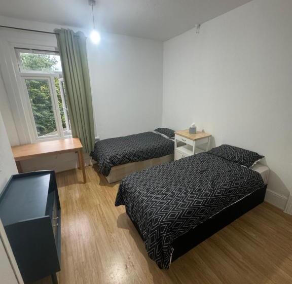 Пансион The Twin Bed Grove