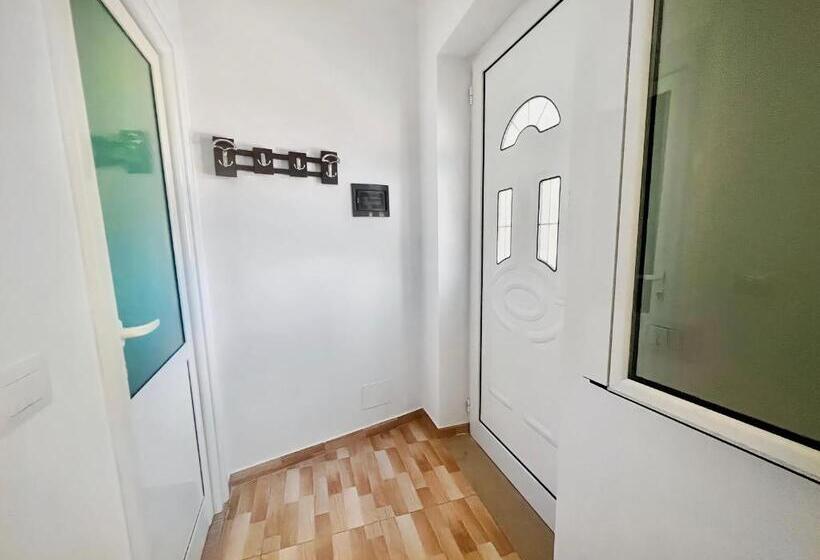 膳宿费 Vlora Garden Terrace