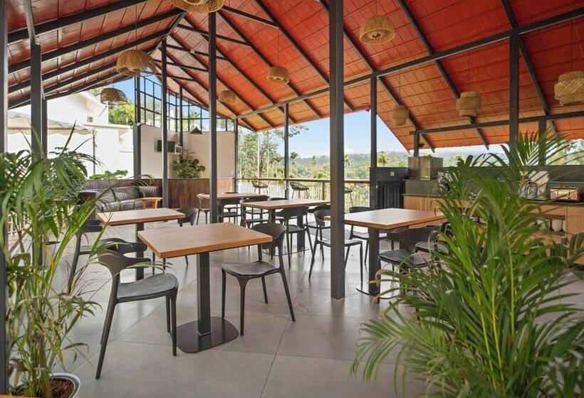 リゾートホテル Theyila Wayanad