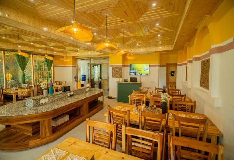 The Hosteller Old Manali, Manu Temple