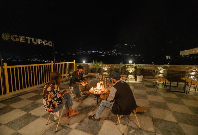 The Hosteller Old Manali, Manu Temple