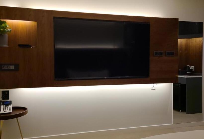 The Plain Hotel Dongyang