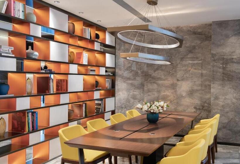 东莞大朗希尔顿欢朋酒店