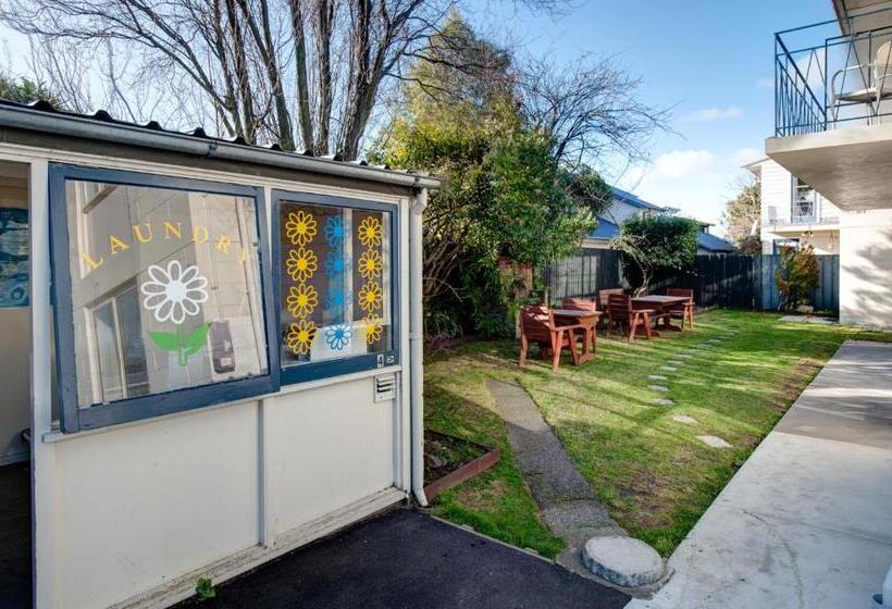 فندق صغير 85 On Bealey