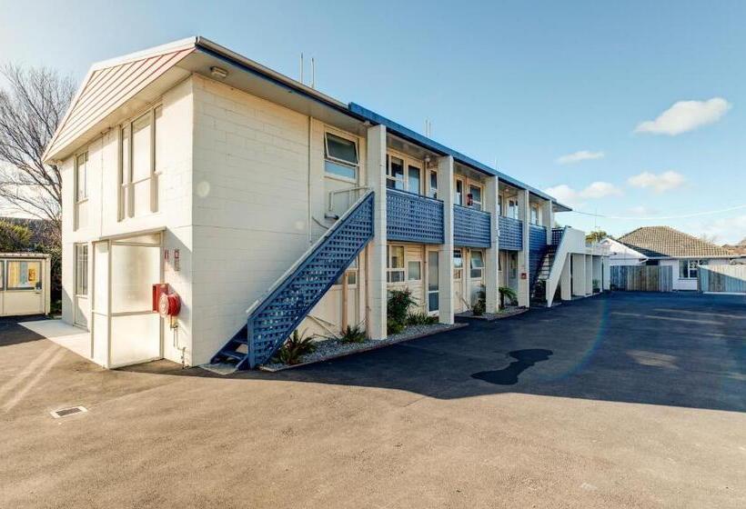 فندق صغير 85 On Bealey