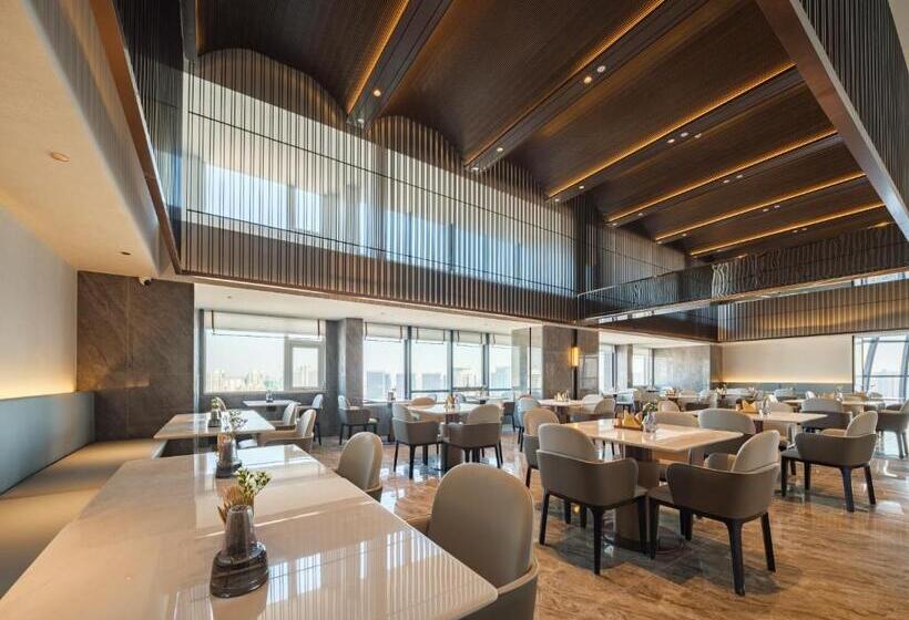 Atour Hotel Zhengzhou Erqi Plaza David City