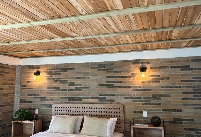 Autenthico Sajonia Hotel Aeropuerto