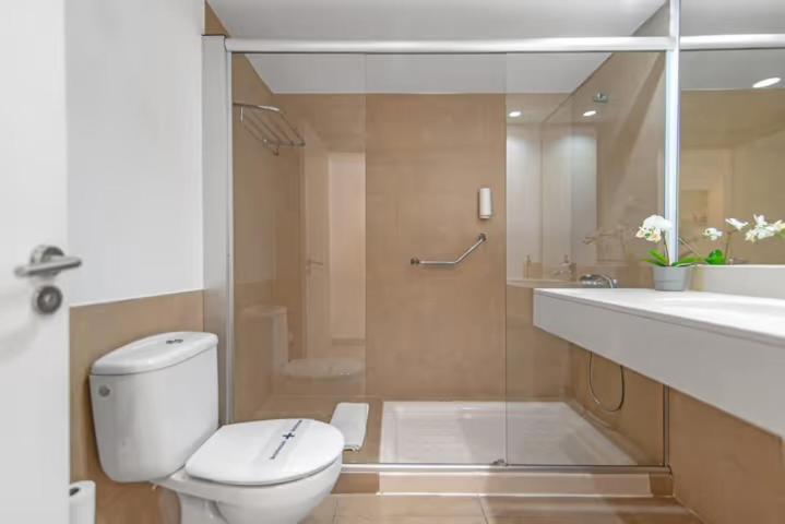 Be Room Bronze Suite