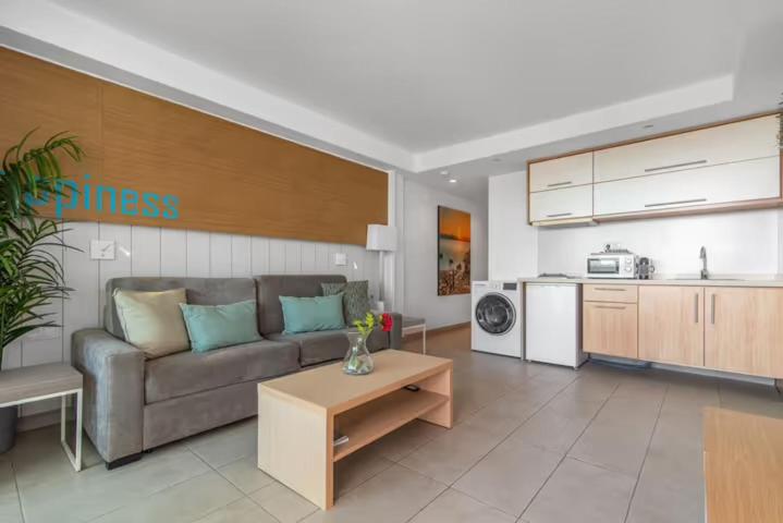 Be Room Bronze Suite