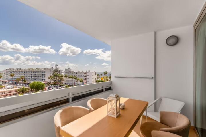 Be Room Bronze Suite