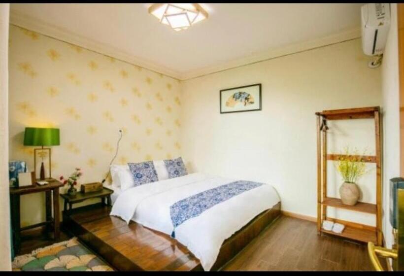 Bed and Breakfast 大理一念悦栖民宿