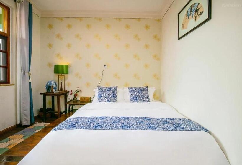 Bed and Breakfast 大理一念悦栖民宿