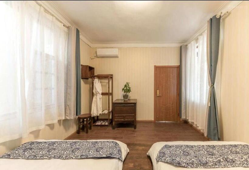 Bed and Breakfast 大理一念悦栖民宿