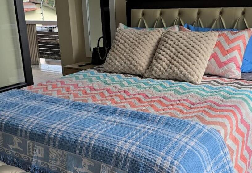 민박 El Palacete De La Duqueza , Siéntete Como En La Realeza En Macas