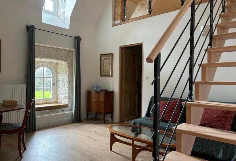 مبيت وإفطار Les Communs De Chiffrevast