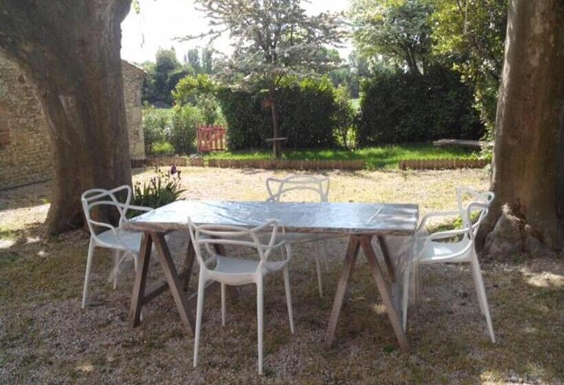 مبيت وإفطار Les Lavandes