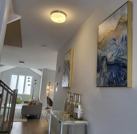 مبيت وإفطار Light House Close To Downtown