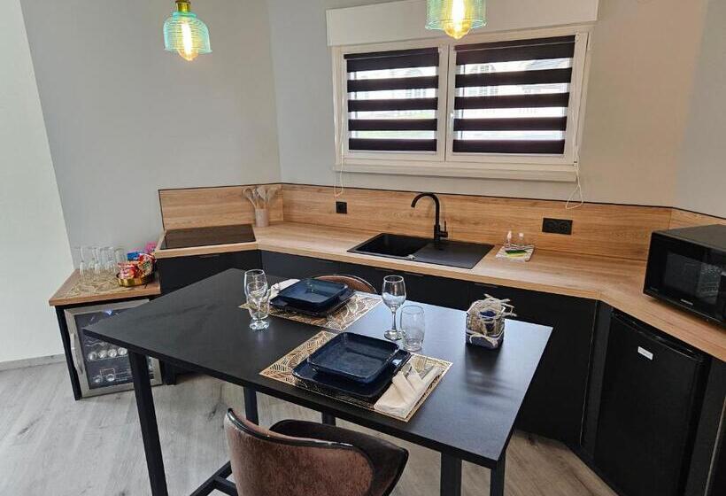 민박 Lovely Goodies Olympe Cachemire