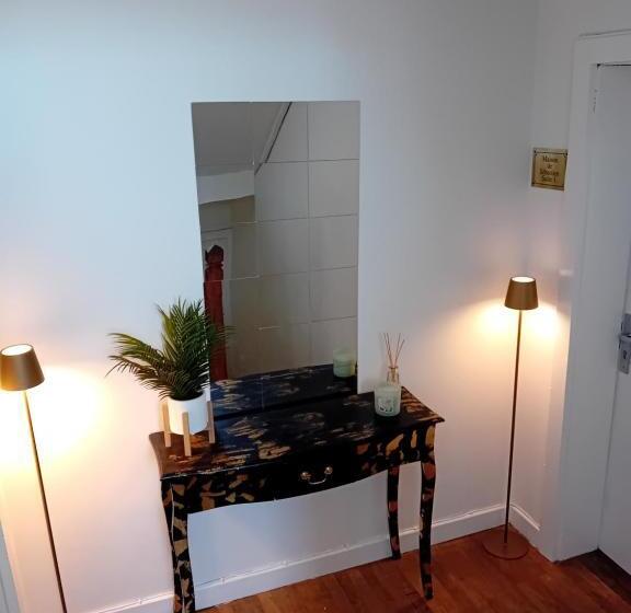 مبيت وإفطار Maison De Sébastien