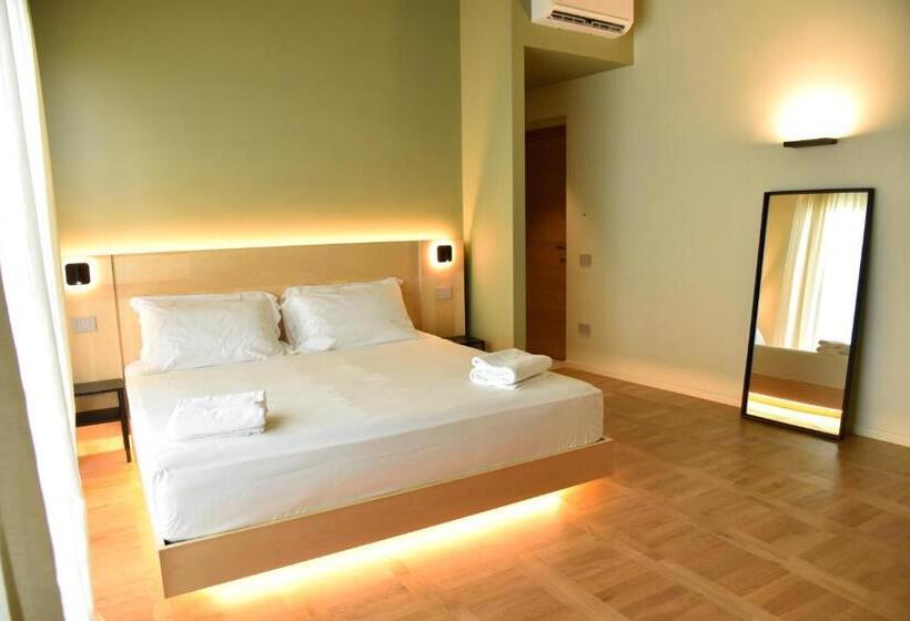 住宿加早餐 Uefio Luxury Suites