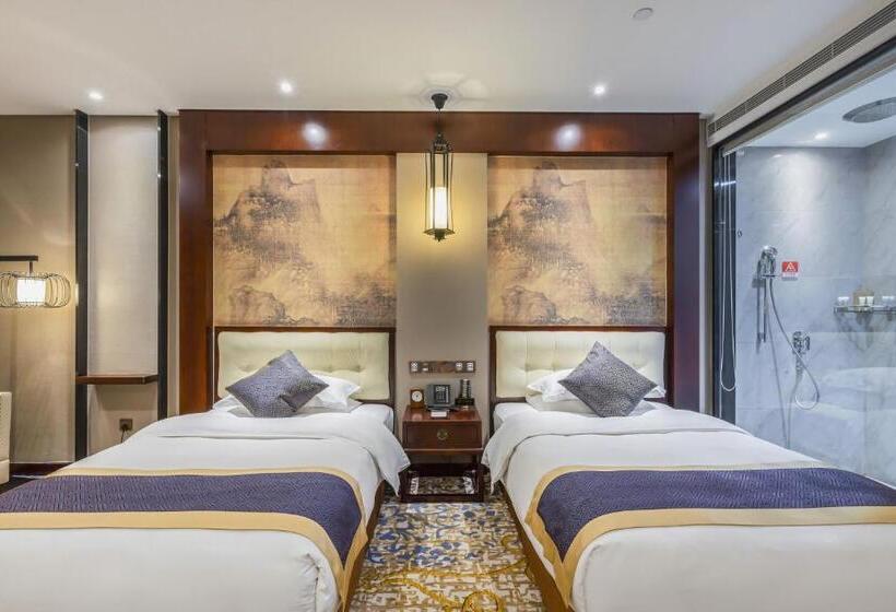 Hotel 登封中州华鼎饭店