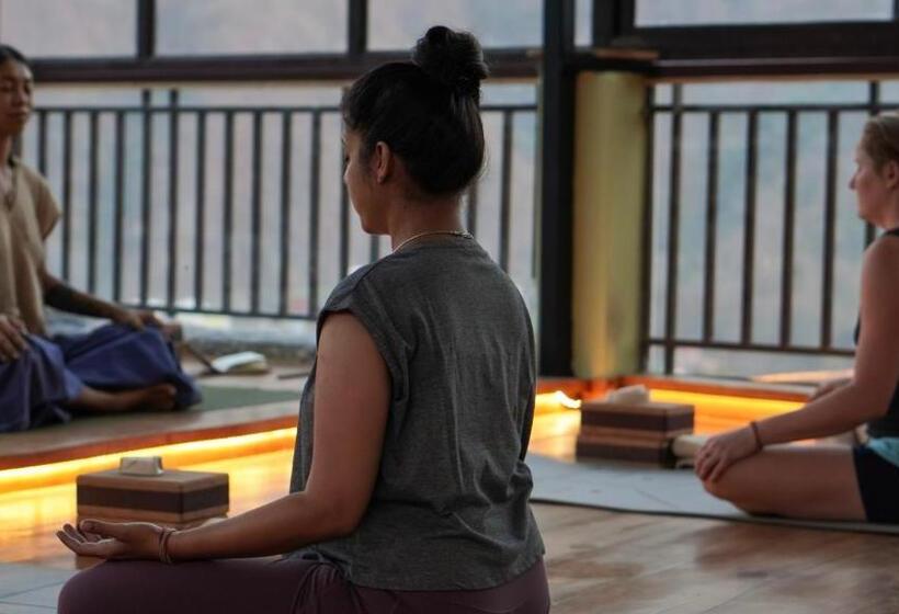 בית מלון כפרי Aavya Wellness Retreat Center