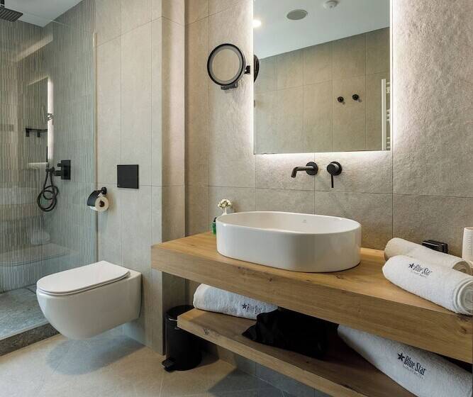 בית מלון כפרי Blue Star Luxury