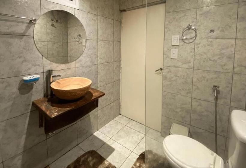 Hotel Cabañas Las Violetas A Pasos De La Reserva Urutaú