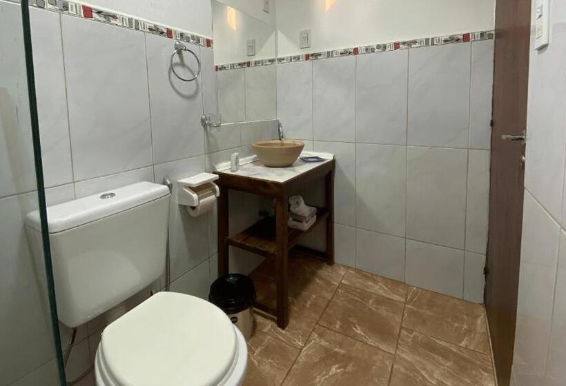 Hotel Cabañas Las Violetas A Pasos De La Reserva Urutaú