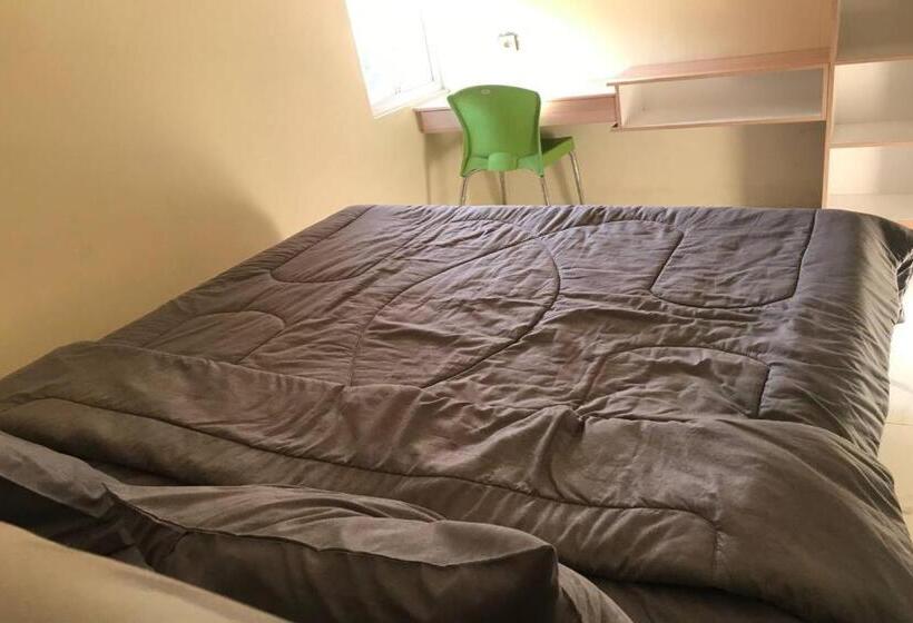 호텔 Capital O 94128 The Bale Teras T