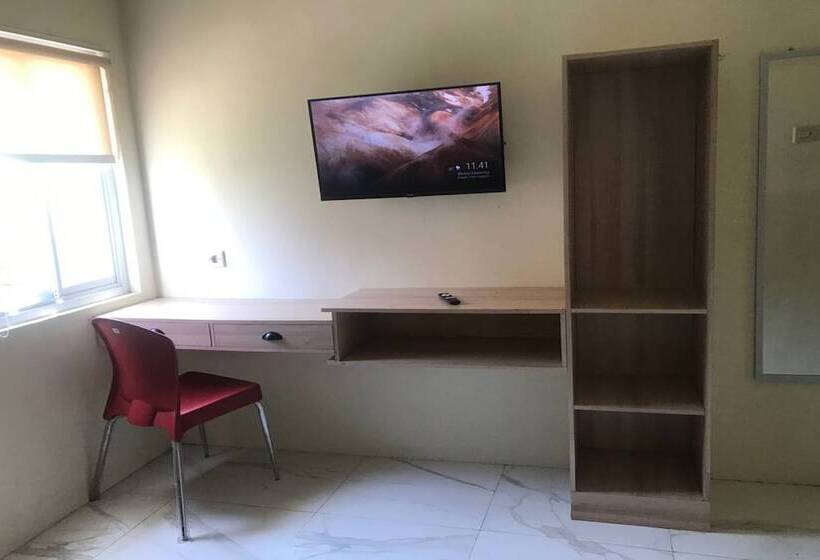 호텔 Capital O 94128 The Bale Teras T