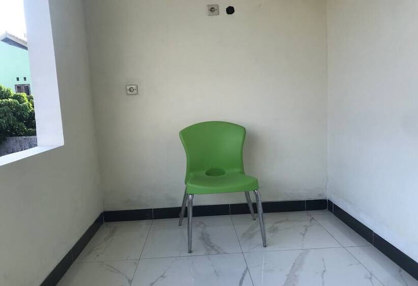 호텔 Capital O 94128 The Bale Teras T