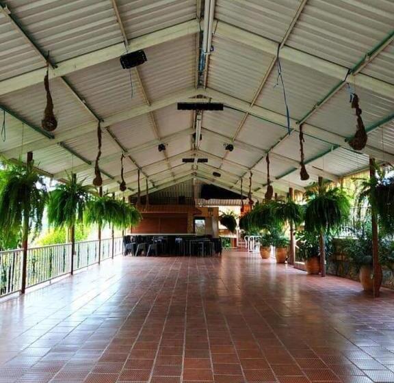 فندق Club Social Villa Victoria