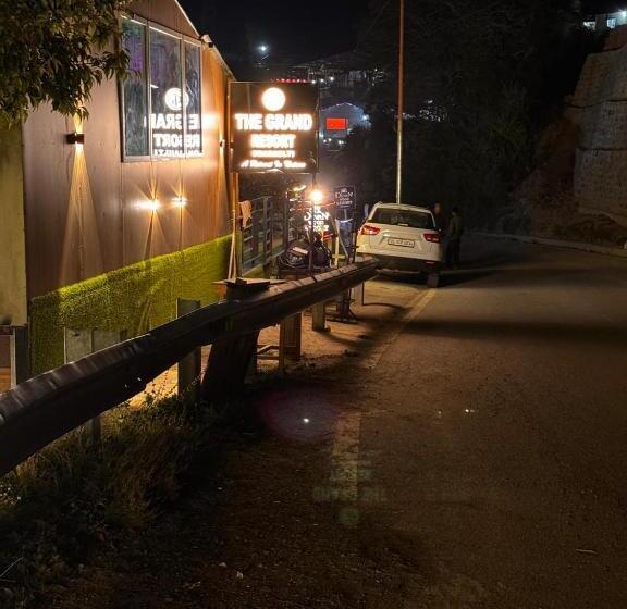 בית מלון כפרי Dhanolti The Grand Resort